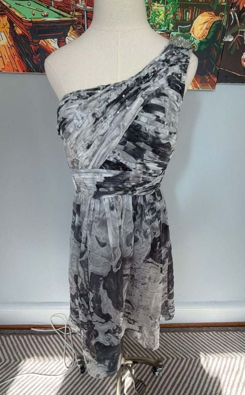 NWT Oleg Cassini One Shoulder Gray Embellished Cocktail Dress size 6